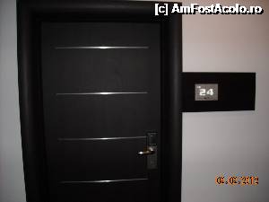 [P08] numarul camerei iluminat permanent » foto by gabibert
 - 
<span class="allrVoted glyphicon glyphicon-heart hidden" id="av355245"></span>
<a class="m-l-10 hidden" id="sv355245" onclick="voting_Foto_DelVot(,355245,12473)" role="button">șterge vot <span class="glyphicon glyphicon-remove"></span></a>
<a id="v9355245" class=" c-red"  onclick="voting_Foto_SetVot(355245)" role="button"><span class="glyphicon glyphicon-heart-empty"></span> <b>LIKE</b> = Votează poza</a> <img class="hidden"  id="f355245W9" src="/imagini/loader.gif" border="0" /><span class="AjErrMes hidden" id="e355245ErM"></span>