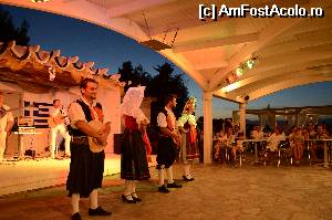 [P16] Seara greceasca » foto by danutiasi
 - 
<span class="allrVoted glyphicon glyphicon-heart hidden" id="av529923"></span>
<a class="m-l-10 hidden" id="sv529923" onclick="voting_Foto_DelVot(,529923,12476)" role="button">șterge vot <span class="glyphicon glyphicon-remove"></span></a>
<a id="v9529923" class=" c-red"  onclick="voting_Foto_SetVot(529923)" role="button"><span class="glyphicon glyphicon-heart-empty"></span> <b>LIKE</b> = Votează poza</a> <img class="hidden"  id="f529923W9" src="/imagini/loader.gif" border="0" /><span class="AjErrMes hidden" id="e529923ErM"></span>