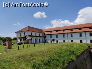 [P42] Hotel Medieval; vedere de pe Traseul celor 3 Fortificații » foto by crismis
 - 
<span class="allrVoted glyphicon glyphicon-heart hidden" id="av1388857"></span>
<a class="m-l-10 hidden" id="sv1388857" onclick="voting_Foto_DelVot(,1388857,12507)" role="button">șterge vot <span class="glyphicon glyphicon-remove"></span></a>
<a id="v91388857" class=" c-red"  onclick="voting_Foto_SetVot(1388857)" role="button"><span class="glyphicon glyphicon-heart-empty"></span> <b>LIKE</b> = Votează poza</a> <img class="hidden"  id="f1388857W9" src="/imagini/loader.gif" border="0" /><span class="AjErrMes hidden" id="e1388857ErM"></span>