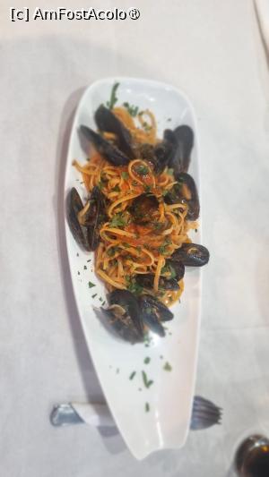 [P11] Mâncare (Vlora) » foto by Sclemby
 - 
<span class="allrVoted glyphicon glyphicon-heart hidden" id="av1498438"></span>
<a class="m-l-10 hidden" id="sv1498438" onclick="voting_Foto_DelVot(,1498438,12619)" role="button">șterge vot <span class="glyphicon glyphicon-remove"></span></a>
<a id="v91498438" class=" c-red"  onclick="voting_Foto_SetVot(1498438)" role="button"><span class="glyphicon glyphicon-heart-empty"></span> <b>LIKE</b> = Votează poza</a> <img class="hidden"  id="f1498438W9" src="/imagini/loader.gif" border="0" /><span class="AjErrMes hidden" id="e1498438ErM"></span>