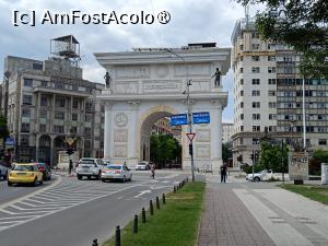 [P34] Skopje, Arcul de Triumf și în stânga un bloc cam scorojit... » foto by mprofeanu
 - 
<span class="allrVoted glyphicon glyphicon-heart hidden" id="av1532593"></span>
<a class="m-l-10 hidden" id="sv1532593" onclick="voting_Foto_DelVot(,1532593,12619)" role="button">șterge vot <span class="glyphicon glyphicon-remove"></span></a>
<a id="v91532593" class=" c-red"  onclick="voting_Foto_SetVot(1532593)" role="button"><span class="glyphicon glyphicon-heart-empty"></span> <b>LIKE</b> = Votează poza</a> <img class="hidden"  id="f1532593W9" src="/imagini/loader.gif" border="0" /><span class="AjErrMes hidden" id="e1532593ErM"></span>