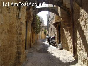 [P16] Geometria tainică a străzilor vechi de secole » foto by mireille
 - 
<span class="allrVoted glyphicon glyphicon-heart hidden" id="av1070230"></span>
<a class="m-l-10 hidden" id="sv1070230" onclick="voting_Foto_DelVot(,1070230,12653)" role="button">șterge vot <span class="glyphicon glyphicon-remove"></span></a>
<a id="v91070230" class=" c-red"  onclick="voting_Foto_SetVot(1070230)" role="button"><span class="glyphicon glyphicon-heart-empty"></span> <b>LIKE</b> = Votează poza</a> <img class="hidden"  id="f1070230W9" src="/imagini/loader.gif" border="0" /><span class="AjErrMes hidden" id="e1070230ErM"></span>