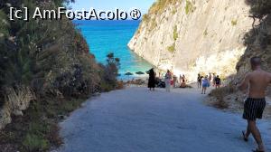 [P53] Plaja Xigia, Zakynthos » foto by vlado2
 - 
<span class="allrVoted glyphicon glyphicon-heart hidden" id="av1520037"></span>
<a class="m-l-10 hidden" id="sv1520037" onclick="voting_Foto_DelVot(,1520037,12677)" role="button">șterge vot <span class="glyphicon glyphicon-remove"></span></a>
<a id="v91520037" class=" c-red"  onclick="voting_Foto_SetVot(1520037)" role="button"><span class="glyphicon glyphicon-heart-empty"></span> <b>LIKE</b> = Votează poza</a> <img class="hidden"  id="f1520037W9" src="/imagini/loader.gif" border="0" /><span class="AjErrMes hidden" id="e1520037ErM"></span>