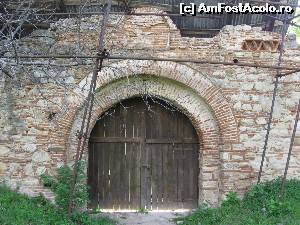 [P09] Prim-plan cu poarta de acces - originalul e la Muzeul de Istorie din Buzău.  » foto by tata123 🔱
 - 
<span class="allrVoted glyphicon glyphicon-heart hidden" id="av590155"></span>
<a class="m-l-10 hidden" id="sv590155" onclick="voting_Foto_DelVot(,590155,12715)" role="button">șterge vot <span class="glyphicon glyphicon-remove"></span></a>
<a id="v9590155" class=" c-red"  onclick="voting_Foto_SetVot(590155)" role="button"><span class="glyphicon glyphicon-heart-empty"></span> <b>LIKE</b> = Votează poza</a> <img class="hidden"  id="f590155W9" src="/imagini/loader.gif" border="0" /><span class="AjErrMes hidden" id="e590155ErM"></span>
