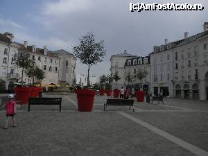 [P21] La iesirea din mall, inainte de plecarea spre casa - Bruxelles. Se innorase. Nu putea fi asa si cu o zi inainte, nuuu!  » foto by MCM
 - 
<span class="allrVoted glyphicon glyphicon-heart hidden" id="av366306"></span>
<a class="m-l-10 hidden" id="sv366306" onclick="voting_Foto_DelVot(,366306,12742)" role="button">șterge vot <span class="glyphicon glyphicon-remove"></span></a>
<a id="v9366306" class=" c-red"  onclick="voting_Foto_SetVot(366306)" role="button"><span class="glyphicon glyphicon-heart-empty"></span> <b>LIKE</b> = Votează poza</a> <img class="hidden"  id="f366306W9" src="/imagini/loader.gif" border="0" /><span class="AjErrMes hidden" id="e366306ErM"></span>