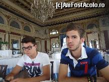 [P15] sala de mese pt. mic dejun cu candelabre imense » foto by marocanu21
 - 
<span class="allrVoted glyphicon glyphicon-heart hidden" id="av371420"></span>
<a class="m-l-10 hidden" id="sv371420" onclick="voting_Foto_DelVot(,371420,12783)" role="button">șterge vot <span class="glyphicon glyphicon-remove"></span></a>
<a id="v9371420" class=" c-red"  onclick="voting_Foto_SetVot(371420)" role="button"><span class="glyphicon glyphicon-heart-empty"></span> <b>LIKE</b> = Votează poza</a> <img class="hidden"  id="f371420W9" src="/imagini/loader.gif" border="0" /><span class="AjErrMes hidden" id="e371420ErM"></span>
