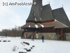 [P17] Mânăstirea Peri Săpânța » foto by robert
 - 
<span class="allrVoted glyphicon glyphicon-heart hidden" id="av1219323"></span>
<a class="m-l-10 hidden" id="sv1219323" onclick="voting_Foto_DelVot(,1219323,12831)" role="button">șterge vot <span class="glyphicon glyphicon-remove"></span></a>
<a id="v91219323" class=" c-red"  onclick="voting_Foto_SetVot(1219323)" role="button"><span class="glyphicon glyphicon-heart-empty"></span> <b>LIKE</b> = Votează poza</a> <img class="hidden"  id="f1219323W9" src="/imagini/loader.gif" border="0" /><span class="AjErrMes hidden" id="e1219323ErM"></span>