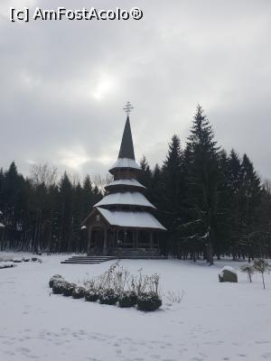 [P09] Mânăstirea Peri Săpânța » foto by robert
 - 
<span class="allrVoted glyphicon glyphicon-heart hidden" id="av1219315"></span>
<a class="m-l-10 hidden" id="sv1219315" onclick="voting_Foto_DelVot(,1219315,12831)" role="button">șterge vot <span class="glyphicon glyphicon-remove"></span></a>
<a id="v91219315" class=" c-red"  onclick="voting_Foto_SetVot(1219315)" role="button"><span class="glyphicon glyphicon-heart-empty"></span> <b>LIKE</b> = Votează poza</a> <img class="hidden"  id="f1219315W9" src="/imagini/loader.gif" border="0" /><span class="AjErrMes hidden" id="e1219315ErM"></span>