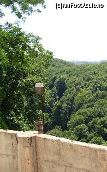 [P12] Mănăstirea este 'apărată' de munţi. » foto by corinka
 - 
<span class="allrVoted glyphicon glyphicon-heart hidden" id="av87392"></span>
<a class="m-l-10 hidden" id="sv87392" onclick="voting_Foto_DelVot(,87392,12834)" role="button">șterge vot <span class="glyphicon glyphicon-remove"></span></a>
<a id="v987392" class=" c-red"  onclick="voting_Foto_SetVot(87392)" role="button"><span class="glyphicon glyphicon-heart-empty"></span> <b>LIKE</b> = Votează poza</a> <img class="hidden"  id="f87392W9" src="/imagini/loader.gif" border="0" /><span class="AjErrMes hidden" id="e87392ErM"></span>