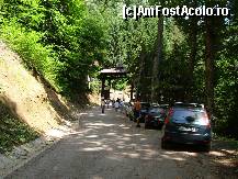 [P07] Poarta mănăstirii este de lemn, sculptată în stil maramureşean... » foto by corinka
 - 
<span class="allrVoted glyphicon glyphicon-heart hidden" id="av87387"></span>
<a class="m-l-10 hidden" id="sv87387" onclick="voting_Foto_DelVot(,87387,12834)" role="button">șterge vot <span class="glyphicon glyphicon-remove"></span></a>
<a id="v987387" class=" c-red"  onclick="voting_Foto_SetVot(87387)" role="button"><span class="glyphicon glyphicon-heart-empty"></span> <b>LIKE</b> = Votează poza</a> <img class="hidden"  id="f87387W9" src="/imagini/loader.gif" border="0" /><span class="AjErrMes hidden" id="e87387ErM"></span>