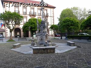 [P07] Fuente de los tres Canos -fântâna modernistă în centrul satului si primăria nouă.  » foto by mireille
 - 
<span class="allrVoted glyphicon glyphicon-heart hidden" id="av980590"></span>
<a class="m-l-10 hidden" id="sv980590" onclick="voting_Foto_DelVot(,980590,12865)" role="button">șterge vot <span class="glyphicon glyphicon-remove"></span></a>
<a id="v9980590" class=" c-red"  onclick="voting_Foto_SetVot(980590)" role="button"><span class="glyphicon glyphicon-heart-empty"></span> <b>LIKE</b> = Votează poza</a> <img class="hidden"  id="f980590W9" src="/imagini/loader.gif" border="0" /><span class="AjErrMes hidden" id="e980590ErM"></span>
