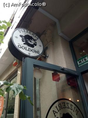 [P01] Sigla si intrare in restaurant » foto by ile57b
 - 
<span class="allrVoted glyphicon glyphicon-heart hidden" id="av1296913"></span>
<a class="m-l-10 hidden" id="sv1296913" onclick="voting_Foto_DelVot(,1296913,12895)" role="button">șterge vot <span class="glyphicon glyphicon-remove"></span></a>
<a id="v91296913" class=" c-red"  onclick="voting_Foto_SetVot(1296913)" role="button"><span class="glyphicon glyphicon-heart-empty"></span> <b>LIKE</b> = Votează poza</a> <img class="hidden"  id="f1296913W9" src="/imagini/loader.gif" border="0" /><span class="AjErrMes hidden" id="e1296913ErM"></span>