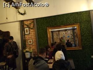 [P03] Interior restaurant » foto by ile57b
 - 
<span class="allrVoted glyphicon glyphicon-heart hidden" id="av1296915"></span>
<a class="m-l-10 hidden" id="sv1296915" onclick="voting_Foto_DelVot(,1296915,12895)" role="button">șterge vot <span class="glyphicon glyphicon-remove"></span></a>
<a id="v91296915" class=" c-red"  onclick="voting_Foto_SetVot(1296915)" role="button"><span class="glyphicon glyphicon-heart-empty"></span> <b>LIKE</b> = Votează poza</a> <img class="hidden"  id="f1296915W9" src="/imagini/loader.gif" border="0" /><span class="AjErrMes hidden" id="e1296915ErM"></span>