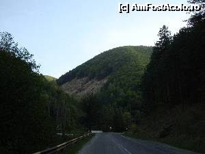 [P01] Drumul către Slănic Moldova la sosire. Seara se apropia cu repeziciune, iar noi nu aveam încă un loc de cazare.  » foto by Floryn81
 - 
<span class="allrVoted glyphicon glyphicon-heart hidden" id="av374481"></span>
<a class="m-l-10 hidden" id="sv374481" onclick="voting_Foto_DelVot(,374481,12944)" role="button">șterge vot <span class="glyphicon glyphicon-remove"></span></a>
<a id="v9374481" class=" c-red"  onclick="voting_Foto_SetVot(374481)" role="button"><span class="glyphicon glyphicon-heart-empty"></span> <b>LIKE</b> = Votează poza</a> <img class="hidden"  id="f374481W9" src="/imagini/loader.gif" border="0" /><span class="AjErrMes hidden" id="e374481ErM"></span>