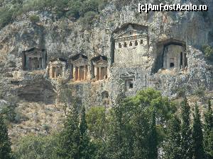 [P31] Este unul din motivele pentru care am vrut să ajung în această parte a Turciei. Le-am vizitat la Tlos.  » foto by Dabator
 - 
<span class="allrVoted glyphicon glyphicon-heart hidden" id="av503203"></span>
<a class="m-l-10 hidden" id="sv503203" onclick="voting_Foto_DelVot(,503203,12951)" role="button">șterge vot <span class="glyphicon glyphicon-remove"></span></a>
<a id="v9503203" class=" c-red"  onclick="voting_Foto_SetVot(503203)" role="button"><span class="glyphicon glyphicon-heart-empty"></span> <b>LIKE</b> = Votează poza</a> <img class="hidden"  id="f503203W9" src="/imagini/loader.gif" border="0" /><span class="AjErrMes hidden" id="e503203ErM"></span>