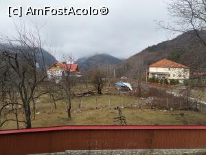 [P13] Vedere către Cheile Oltețului. » foto by Safta Radu
 - 
<span class="allrVoted glyphicon glyphicon-heart hidden" id="av1219832"></span>
<a class="m-l-10 hidden" id="sv1219832" onclick="voting_Foto_DelVot(,1219832,13034)" role="button">șterge vot <span class="glyphicon glyphicon-remove"></span></a>
<a id="v91219832" class=" c-red"  onclick="voting_Foto_SetVot(1219832)" role="button"><span class="glyphicon glyphicon-heart-empty"></span> <b>LIKE</b> = Votează poza</a> <img class="hidden"  id="f1219832W9" src="/imagini/loader.gif" border="0" /><span class="AjErrMes hidden" id="e1219832ErM"></span>