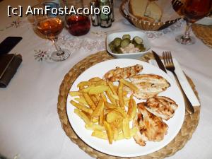 [P17] Piept de pui la grătar, cu cartofi prăjiți. » foto by Safta Radu
 - 
<span class="allrVoted glyphicon glyphicon-heart hidden" id="av1219836"></span>
<a class="m-l-10 hidden" id="sv1219836" onclick="voting_Foto_DelVot(,1219836,13034)" role="button">șterge vot <span class="glyphicon glyphicon-remove"></span></a>
<a id="v91219836" class=" c-red"  onclick="voting_Foto_SetVot(1219836)" role="button"><span class="glyphicon glyphicon-heart-empty"></span> <b>LIKE</b> = Votează poza</a> <img class="hidden"  id="f1219836W9" src="/imagini/loader.gif" border="0" /><span class="AjErrMes hidden" id="e1219836ErM"></span>