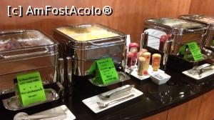 [P08] De la stanga la dreapta: carnati, chiftele, omleta, mustar ketchup, carnati si chiftele pentru vegetarieni. Nu am inteles cum sunt carnatii pentru vegetarieni??  » foto by fanespoitorul
 - 
<span class="allrVoted glyphicon glyphicon-heart hidden" id="av853950"></span>
<a class="m-l-10 hidden" id="sv853950" onclick="voting_Foto_DelVot(,853950,13041)" role="button">șterge vot <span class="glyphicon glyphicon-remove"></span></a>
<a id="v9853950" class=" c-red"  onclick="voting_Foto_SetVot(853950)" role="button"><span class="glyphicon glyphicon-heart-empty"></span> <b>LIKE</b> = Votează poza</a> <img class="hidden"  id="f853950W9" src="/imagini/loader.gif" border="0" /><span class="AjErrMes hidden" id="e853950ErM"></span>
