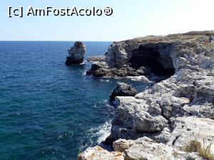 [P24] Stâncile de la Tyulenovo - grote și alte golfulețe pe tot parcursul plimbării.  » foto by Aurici
 - 
<span class="allrVoted glyphicon glyphicon-heart hidden" id="av945861"></span>
<a class="m-l-10 hidden" id="sv945861" onclick="voting_Foto_DelVot(,945861,13043)" role="button">șterge vot <span class="glyphicon glyphicon-remove"></span></a>
<a id="v9945861" class=" c-red"  onclick="voting_Foto_SetVot(945861)" role="button"><span class="glyphicon glyphicon-heart-empty"></span> <b>LIKE</b> = Votează poza</a> <img class="hidden"  id="f945861W9" src="/imagini/loader.gif" border="0" /><span class="AjErrMes hidden" id="e945861ErM"></span>