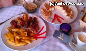 [P01] Pui Ovidiu, Quesadilla si sorurile aferente » foto by anabela_isa
 - 
<span class="allrVoted glyphicon glyphicon-heart hidden" id="av438350"></span>
<a class="m-l-10 hidden" id="sv438350" onclick="voting_Foto_DelVot(,438350,13069)" role="button">șterge vot <span class="glyphicon glyphicon-remove"></span></a>
<a id="v9438350" class=" c-red"  onclick="voting_Foto_SetVot(438350)" role="button"><span class="glyphicon glyphicon-heart-empty"></span> <b>LIKE</b> = Votează poza</a> <img class="hidden"  id="f438350W9" src="/imagini/loader.gif" border="0" /><span class="AjErrMes hidden" id="e438350ErM"></span>