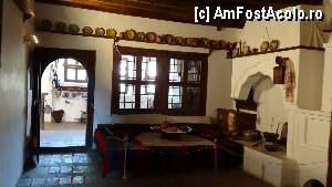 [P12] Arbanassi / O imensă bucătărie în care se servea și masa » foto by bog68
 - 
<span class="allrVoted glyphicon glyphicon-heart hidden" id="av371866"></span>
<a class="m-l-10 hidden" id="sv371866" onclick="voting_Foto_DelVot(,371866,13213)" role="button">șterge vot <span class="glyphicon glyphicon-remove"></span></a>
<a id="v9371866" class=" c-red"  onclick="voting_Foto_SetVot(371866)" role="button"><span class="glyphicon glyphicon-heart-empty"></span> <b>LIKE</b> = Votează poza</a> <img class="hidden"  id="f371866W9" src="/imagini/loader.gif" border="0" /><span class="AjErrMes hidden" id="e371866ErM"></span>