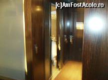 [P05] Foto din holul camerei » foto by yuly68*
 - 
<span class="allrVoted glyphicon glyphicon-heart hidden" id="av385328"></span>
<a class="m-l-10 hidden" id="sv385328" onclick="voting_Foto_DelVot(,385328,13221)" role="button">șterge vot <span class="glyphicon glyphicon-remove"></span></a>
<a id="v9385328" class=" c-red"  onclick="voting_Foto_SetVot(385328)" role="button"><span class="glyphicon glyphicon-heart-empty"></span> <b>LIKE</b> = Votează poza</a> <img class="hidden"  id="f385328W9" src="/imagini/loader.gif" border="0" /><span class="AjErrMes hidden" id="e385328ErM"></span>