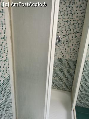 [P09] Cam jegoasă cabina, dar nu pentru că nu era curățată, ci pentru că nu era curățată cum trebuie » foto by fra
 - 
<span class="allrVoted glyphicon glyphicon-heart hidden" id="av1129238"></span>
<a class="m-l-10 hidden" id="sv1129238" onclick="voting_Foto_DelVot(,1129238,13273)" role="button">șterge vot <span class="glyphicon glyphicon-remove"></span></a>
<a id="v91129238" class=" c-red"  onclick="voting_Foto_SetVot(1129238)" role="button"><span class="glyphicon glyphicon-heart-empty"></span> <b>LIKE</b> = Votează poza</a> <img class="hidden"  id="f1129238W9" src="/imagini/loader.gif" border="0" /><span class="AjErrMes hidden" id="e1129238ErM"></span>