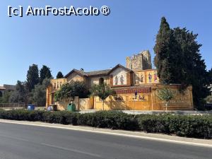 [P01] Paphos,o clădire interesantă » foto by AZE
 - 
<span class="allrVoted glyphicon glyphicon-heart hidden" id="av1497431"></span>
<a class="m-l-10 hidden" id="sv1497431" onclick="voting_Foto_DelVot(,1497431,13279)" role="button">șterge vot <span class="glyphicon glyphicon-remove"></span></a>
<a id="v91497431" class=" c-red"  onclick="voting_Foto_SetVot(1497431)" role="button"><span class="glyphicon glyphicon-heart-empty"></span> <b>LIKE</b> = Votează poza</a> <img class="hidden"  id="f1497431W9" src="/imagini/loader.gif" border="0" /><span class="AjErrMes hidden" id="e1497431ErM"></span>