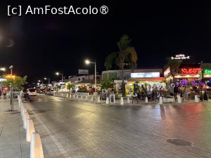 [P48] Seara pe promenada din Pegeia » foto by AZE
 - 
<span class="allrVoted glyphicon glyphicon-heart hidden" id="av1501027"></span>
<a class="m-l-10 hidden" id="sv1501027" onclick="voting_Foto_DelVot(,1501027,13279)" role="button">șterge vot <span class="glyphicon glyphicon-remove"></span></a>
<a id="v91501027" class=" c-red"  onclick="voting_Foto_SetVot(1501027)" role="button"><span class="glyphicon glyphicon-heart-empty"></span> <b>LIKE</b> = Votează poza</a> <img class="hidden"  id="f1501027W9" src="/imagini/loader.gif" border="0" /><span class="AjErrMes hidden" id="e1501027ErM"></span>