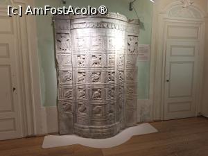 [P35] Muzeul Arhiepiscopal - amvon din secolul al VII-lea alcătuit din 30 de casete sculptate în marmură » foto by Carmen Ion
 - 
<span class="allrVoted glyphicon glyphicon-heart hidden" id="av1543802"></span>
<a class="m-l-10 hidden" id="sv1543802" onclick="voting_Foto_DelVot(,1543802,13338)" role="button">șterge vot <span class="glyphicon glyphicon-remove"></span></a>
<a id="v91543802" class=" c-red"  onclick="voting_Foto_SetVot(1543802)" role="button"><span class="glyphicon glyphicon-heart-empty"></span> <b>LIKE</b> = Votează poza</a> <img class="hidden"  id="f1543802W9" src="/imagini/loader.gif" border="0" /><span class="AjErrMes hidden" id="e1543802ErM"></span>