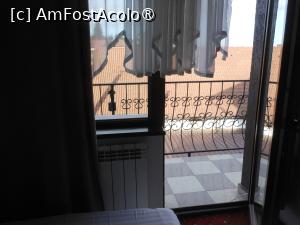 [P09] Păltiniș, Complexul turistic Alpina-Casi. Ieșirea în balcon. » foto by iulianic
 - 
<span class="allrVoted glyphicon glyphicon-heart hidden" id="av1419907"></span>
<a class="m-l-10 hidden" id="sv1419907" onclick="voting_Foto_DelVot(,1419907,13354)" role="button">șterge vot <span class="glyphicon glyphicon-remove"></span></a>
<a id="v91419907" class=" c-red"  onclick="voting_Foto_SetVot(1419907)" role="button"><span class="glyphicon glyphicon-heart-empty"></span> <b>LIKE</b> = Votează poza</a> <img class="hidden"  id="f1419907W9" src="/imagini/loader.gif" border="0" /><span class="AjErrMes hidden" id="e1419907ErM"></span>