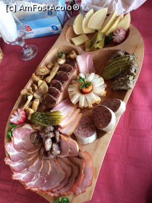 [P01] Cam asa arata un mic dejun » foto by bdobrica
 - 
<span class="allrVoted glyphicon glyphicon-heart hidden" id="av734717"></span>
<a class="m-l-10 hidden" id="sv734717" onclick="voting_Foto_DelVot(,734717,13354)" role="button">șterge vot <span class="glyphicon glyphicon-remove"></span></a>
<a id="v9734717" class=" c-red"  onclick="voting_Foto_SetVot(734717)" role="button"><span class="glyphicon glyphicon-heart-empty"></span> <b>LIKE</b> = Votează poza</a> <img class="hidden"  id="f734717W9" src="/imagini/loader.gif" border="0" /><span class="AjErrMes hidden" id="e734717ErM"></span>