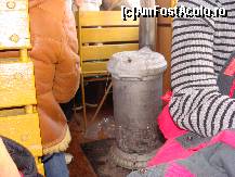 [P16] Godinul pentru incalzirea calatorilor din Mocanita. La dus era ingrozitor de cald si am mers cu o usa deschisa iar la intoarcere nu a mai fost alimentat si am cam dardait.  » foto by horace
 - 
<span class="allrVoted glyphicon glyphicon-heart hidden" id="av391519"></span>
<a class="m-l-10 hidden" id="sv391519" onclick="voting_Foto_DelVot(,391519,13358)" role="button">șterge vot <span class="glyphicon glyphicon-remove"></span></a>
<a id="v9391519" class=" c-red"  onclick="voting_Foto_SetVot(391519)" role="button"><span class="glyphicon glyphicon-heart-empty"></span> <b>LIKE</b> = Votează poza</a> <img class="hidden"  id="f391519W9" src="/imagini/loader.gif" border="0" /><span class="AjErrMes hidden" id="e391519ErM"></span>