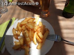 [P05] Taverna Olympos-berea cea de toate zilele si cartofii prajiti » foto by ile57b
 - 
<span class="allrVoted glyphicon glyphicon-heart hidden" id="av1294992"></span>
<a class="m-l-10 hidden" id="sv1294992" onclick="voting_Foto_DelVot(,1294992,13411)" role="button">șterge vot <span class="glyphicon glyphicon-remove"></span></a>
<a id="v91294992" class=" c-red"  onclick="voting_Foto_SetVot(1294992)" role="button"><span class="glyphicon glyphicon-heart-empty"></span> <b>LIKE</b> = Votează poza</a> <img class="hidden"  id="f1294992W9" src="/imagini/loader.gif" border="0" /><span class="AjErrMes hidden" id="e1294992ErM"></span>