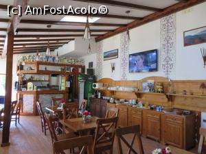[P17] Sala de mese și barul - Pensiunea Pasul Clăbucetului, Predeal.  » foto by tata123 🔱
 - 
<span class="allrVoted glyphicon glyphicon-heart hidden" id="av772899"></span>
<a class="m-l-10 hidden" id="sv772899" onclick="voting_Foto_DelVot(,772899,13481)" role="button">șterge vot <span class="glyphicon glyphicon-remove"></span></a>
<a id="v9772899" class=" c-red"  onclick="voting_Foto_SetVot(772899)" role="button"><span class="glyphicon glyphicon-heart-empty"></span> <b>LIKE</b> = Votează poza</a> <img class="hidden"  id="f772899W9" src="/imagini/loader.gif" border="0" /><span class="AjErrMes hidden" id="e772899ErM"></span>