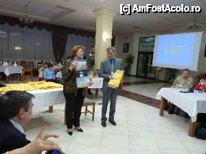 [P06] Amero incintata si emotionata de diplomele primite » foto by adri-nico*
 - 
<span class="allrVoted glyphicon glyphicon-heart hidden" id="av404251"></span>
<a class="m-l-10 hidden" id="sv404251" onclick="voting_Foto_DelVot(,404251,13498)" role="button">șterge vot <span class="glyphicon glyphicon-remove"></span></a>
<a id="v9404251" class=" c-red"  onclick="voting_Foto_SetVot(404251)" role="button"><span class="glyphicon glyphicon-heart-empty"></span> <b>LIKE</b> = Votează poza</a> <img class="hidden"  id="f404251W9" src="/imagini/loader.gif" border="0" /><span class="AjErrMes hidden" id="e404251ErM"></span>
