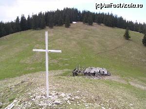 [P02] Crucea din Golul Coza » foto by Yersinia Pestis
 - 
<span class="allrVoted glyphicon glyphicon-heart hidden" id="av579094"></span>
<a class="m-l-10 hidden" id="sv579094" onclick="voting_Foto_DelVot(,579094,13521)" role="button">șterge vot <span class="glyphicon glyphicon-remove"></span></a>
<a id="v9579094" class=" c-red"  onclick="voting_Foto_SetVot(579094)" role="button"><span class="glyphicon glyphicon-heart-empty"></span> <b>LIKE</b> = Votează poza</a> <img class="hidden"  id="f579094W9" src="/imagini/loader.gif" border="0" /><span class="AjErrMes hidden" id="e579094ErM"></span>