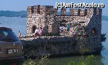 [P05] Ruinele cetatii Golubac, pe malul sarbesc al Dunarii. » foto by traian.leuca †
 - 
<span class="allrVoted glyphicon glyphicon-heart hidden" id="av396463"></span>
<a class="m-l-10 hidden" id="sv396463" onclick="voting_Foto_DelVot(,396463,13522)" role="button">șterge vot <span class="glyphicon glyphicon-remove"></span></a>
<a id="v9396463" class=" c-red"  onclick="voting_Foto_SetVot(396463)" role="button"><span class="glyphicon glyphicon-heart-empty"></span> <b>LIKE</b> = Votează poza</a> <img class="hidden"  id="f396463W9" src="/imagini/loader.gif" border="0" /><span class="AjErrMes hidden" id="e396463ErM"></span>