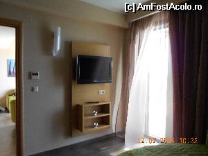 [P03] Dormitorul de la parter- cu iesire la piscina privata » foto by carmen_22_09
 - 
<span class="allrVoted glyphicon glyphicon-heart hidden" id="av532077"></span>
<a class="m-l-10 hidden" id="sv532077" onclick="voting_Foto_DelVot(,532077,13561)" role="button">șterge vot <span class="glyphicon glyphicon-remove"></span></a>
<a id="v9532077" class=" c-red"  onclick="voting_Foto_SetVot(532077)" role="button"><span class="glyphicon glyphicon-heart-empty"></span> <b>LIKE</b> = Votează poza</a> <img class="hidden"  id="f532077W9" src="/imagini/loader.gif" border="0" /><span class="AjErrMes hidden" id="e532077ErM"></span>