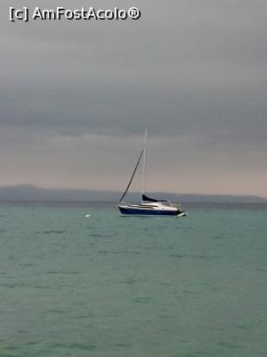 [P07] Pefkohori - Unul dintre vaporașele pentru scurte croaziere stă ancorat &icirc;n larg, fără turiștii din anii trecuți » foto by Daisy Petal
 - 
<span class="allrVoted glyphicon glyphicon-heart hidden" id="av1171643"></span>
<a class="m-l-10 hidden" id="sv1171643" onclick="voting_Foto_DelVot(,1171643,13602)" role="button">șterge vot <span class="glyphicon glyphicon-remove"></span></a>
<a id="v91171643" class=" c-red"  onclick="voting_Foto_SetVot(1171643)" role="button"><span class="glyphicon glyphicon-heart-empty"></span> <b>LIKE</b> = Votează poza</a> <img class="hidden"  id="f1171643W9" src="/imagini/loader.gif" border="0" /><span class="AjErrMes hidden" id="e1171643ErM"></span>