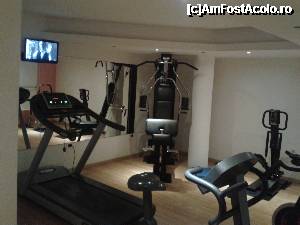 [P57] Sala de fitness.  » foto by sosso
 - 
<span class="allrVoted glyphicon glyphicon-heart hidden" id="av407981"></span>
<a class="m-l-10 hidden" id="sv407981" onclick="voting_Foto_DelVot(,407981,13604)" role="button">șterge vot <span class="glyphicon glyphicon-remove"></span></a>
<a id="v9407981" class=" c-red"  onclick="voting_Foto_SetVot(407981)" role="button"><span class="glyphicon glyphicon-heart-empty"></span> <b>LIKE</b> = Votează poza</a> <img class="hidden"  id="f407981W9" src="/imagini/loader.gif" border="0" /><span class="AjErrMes hidden" id="e407981ErM"></span>