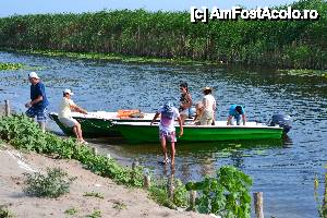 [P18] Debarcarea la Letea » foto by sosso
 - 
<span class="allrVoted glyphicon glyphicon-heart hidden" id="av401075"></span>
<a class="m-l-10 hidden" id="sv401075" onclick="voting_Foto_DelVot(,401075,13633)" role="button">șterge vot <span class="glyphicon glyphicon-remove"></span></a>
<a id="v9401075" class=" c-red"  onclick="voting_Foto_SetVot(401075)" role="button"><span class="glyphicon glyphicon-heart-empty"></span> <b>LIKE</b> = Votează poza</a> <img class="hidden"  id="f401075W9" src="/imagini/loader.gif" border="0" /><span class="AjErrMes hidden" id="e401075ErM"></span>