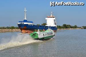 [P08] Circulație intensă pe Sulaina Cenăl » foto by sosso
 - 
<span class="allrVoted glyphicon glyphicon-heart hidden" id="av401065"></span>
<a class="m-l-10 hidden" id="sv401065" onclick="voting_Foto_DelVot(,401065,13633)" role="button">șterge vot <span class="glyphicon glyphicon-remove"></span></a>
<a id="v9401065" class=" c-red"  onclick="voting_Foto_SetVot(401065)" role="button"><span class="glyphicon glyphicon-heart-empty"></span> <b>LIKE</b> = Votează poza</a> <img class="hidden"  id="f401065W9" src="/imagini/loader.gif" border="0" /><span class="AjErrMes hidden" id="e401065ErM"></span>