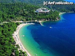 [P01] Hotel Skiathos Palace si plaja Koukounaries » foto by webmaster
 - 
<span class="allrVoted glyphicon glyphicon-heart hidden" id="av410072"></span>
<a class="m-l-10 hidden" id="sv410072" onclick="voting_Foto_DelVot(,410072,13699)" role="button">șterge vot <span class="glyphicon glyphicon-remove"></span></a>
<a id="v9410072" class=" c-red"  onclick="voting_Foto_SetVot(410072)" role="button"><span class="glyphicon glyphicon-heart-empty"></span> <b>LIKE</b> = Votează poza</a> <img class="hidden"  id="f410072W9" src="/imagini/loader.gif" border="0" /><span class="AjErrMes hidden" id="e410072ErM"></span>