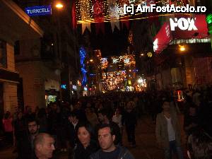 [P13] Istiklal street noaptea » foto by marian 1973
 - 
<span class="allrVoted glyphicon glyphicon-heart hidden" id="av413135"></span>
<a class="m-l-10 hidden" id="sv413135" onclick="voting_Foto_DelVot(,413135,13950)" role="button">șterge vot <span class="glyphicon glyphicon-remove"></span></a>
<a id="v9413135" class=" c-red"  onclick="voting_Foto_SetVot(413135)" role="button"><span class="glyphicon glyphicon-heart-empty"></span> <b>LIKE</b> = Votează poza</a> <img class="hidden"  id="f413135W9" src="/imagini/loader.gif" border="0" /><span class="AjErrMes hidden" id="e413135ErM"></span>
