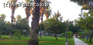 [P43] a doua alee spre hotel prin parc » foto by Razeer2000
 - 
<span class="allrVoted glyphicon glyphicon-heart hidden" id="av1316136"></span>
<a class="m-l-10 hidden" id="sv1316136" onclick="voting_Foto_DelVot(,1316136,14043)" role="button">șterge vot <span class="glyphicon glyphicon-remove"></span></a>
<a id="v91316136" class=" c-red"  onclick="voting_Foto_SetVot(1316136)" role="button"><span class="glyphicon glyphicon-heart-empty"></span> <b>LIKE</b> = Votează poza</a> <img class="hidden"  id="f1316136W9" src="/imagini/loader.gif" border="0" /><span class="AjErrMes hidden" id="e1316136ErM"></span>