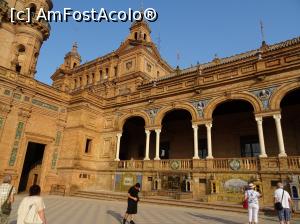 [P47] Piata Spaniei din Seviila » foto by carmenvieru11
 - 
<span class="allrVoted glyphicon glyphicon-heart hidden" id="av975256"></span>
<a class="m-l-10 hidden" id="sv975256" onclick="voting_Foto_DelVot(,975256,14091)" role="button">șterge vot <span class="glyphicon glyphicon-remove"></span></a>
<a id="v9975256" class=" c-red"  onclick="voting_Foto_SetVot(975256)" role="button"><span class="glyphicon glyphicon-heart-empty"></span> <b>LIKE</b> = Votează poza</a> <img class="hidden"  id="f975256W9" src="/imagini/loader.gif" border="0" /><span class="AjErrMes hidden" id="e975256ErM"></span>