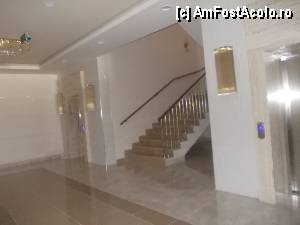 [P03] Holuri ultra-spaţioase. Aici se vede, imho, diferenţa între un hotel de 5 stele low / mediu şi unul 'cu pretenţii' (&, bineînţeles, scump!)  » foto by tm67bru
 - 
<span class="allrVoted glyphicon glyphicon-heart hidden" id="av418091"></span>
<a class="m-l-10 hidden" id="sv418091" onclick="voting_Foto_DelVot(,418091,14104)" role="button">șterge vot <span class="glyphicon glyphicon-remove"></span></a>
<a id="v9418091" class=" c-red"  onclick="voting_Foto_SetVot(418091)" role="button"><span class="glyphicon glyphicon-heart-empty"></span> <b>LIKE</b> = Votează poza</a> <img class="hidden"  id="f418091W9" src="/imagini/loader.gif" border="0" /><span class="AjErrMes hidden" id="e418091ErM"></span>