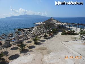[P16] Sarandë - Plaja şi barul de pe plaja Hotelului Nertili.  » foto by iulianic
 - 
<span class="allrVoted glyphicon glyphicon-heart hidden" id="av687789"></span>
<a class="m-l-10 hidden" id="sv687789" onclick="voting_Foto_DelVot(,687789,14195)" role="button">șterge vot <span class="glyphicon glyphicon-remove"></span></a>
<a id="v9687789" class=" c-red"  onclick="voting_Foto_SetVot(687789)" role="button"><span class="glyphicon glyphicon-heart-empty"></span> <b>LIKE</b> = Votează poza</a> <img class="hidden"  id="f687789W9" src="/imagini/loader.gif" border="0" /><span class="AjErrMes hidden" id="e687789ErM"></span>
