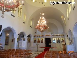 [P21] Sarandë - Biserica Sf. Haralambie, interior.  » foto by iulianic
 - 
<span class="allrVoted glyphicon glyphicon-heart hidden" id="av687798"></span>
<a class="m-l-10 hidden" id="sv687798" onclick="voting_Foto_DelVot(,687798,14195)" role="button">șterge vot <span class="glyphicon glyphicon-remove"></span></a>
<a id="v9687798" class=" c-red"  onclick="voting_Foto_SetVot(687798)" role="button"><span class="glyphicon glyphicon-heart-empty"></span> <b>LIKE</b> = Votează poza</a> <img class="hidden"  id="f687798W9" src="/imagini/loader.gif" border="0" /><span class="AjErrMes hidden" id="e687798ErM"></span>